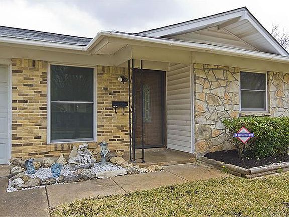 2nd image of 8411 Briarwood Ln