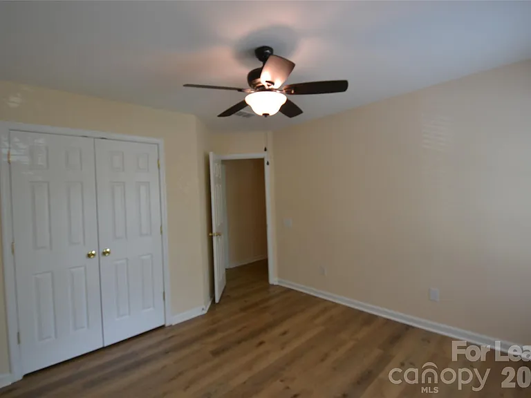 6820 Beverly Springs Dr — Photo 26