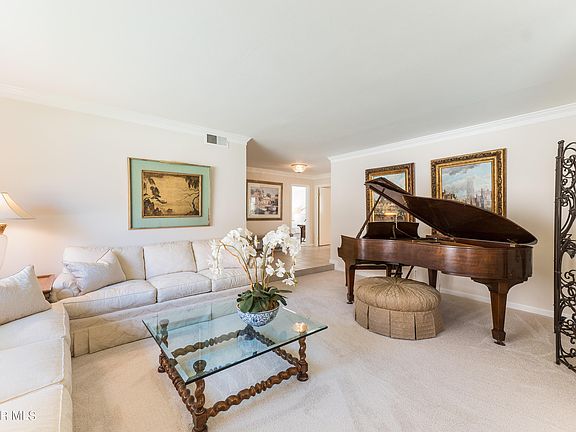 5th image of 2552 E Drake Dr