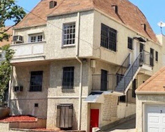 2nd image of 1600 N Martel Ave #G