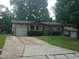 11084 Worchester Dr, Saint Louis, MO 63136