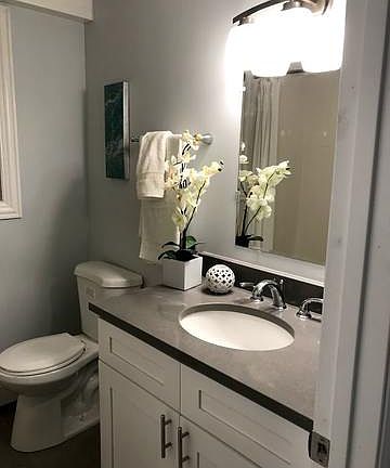 5th image of 3940 N Narragansett Ave APT 1S