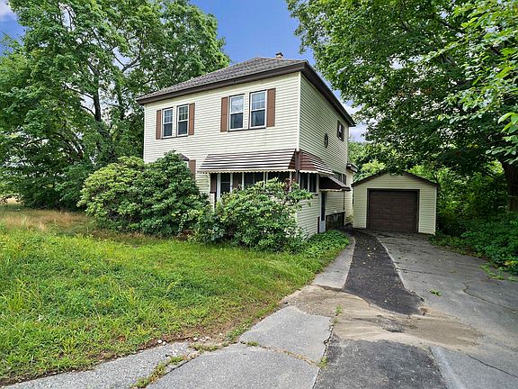 2nd image of 133 Pleasant Valley St