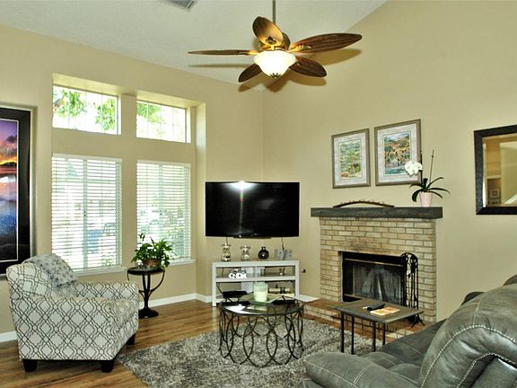 2nd image of 1843 E Jordan Ave
