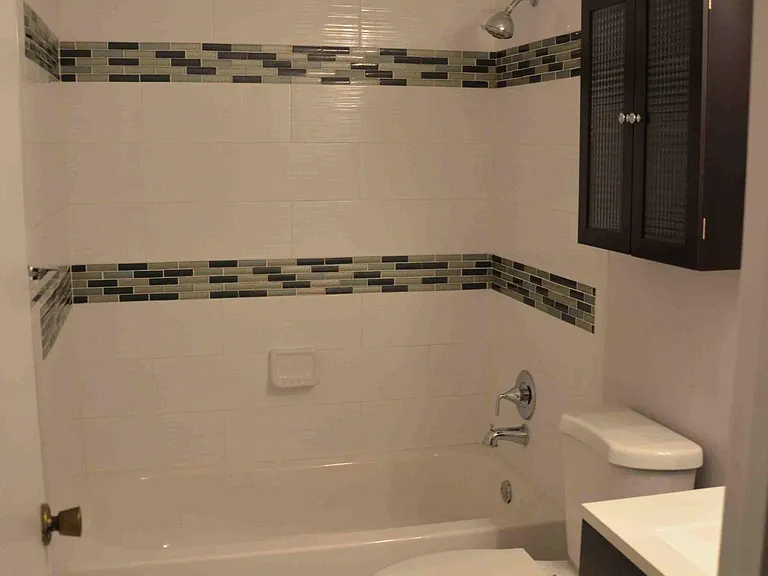 Master Bath Room