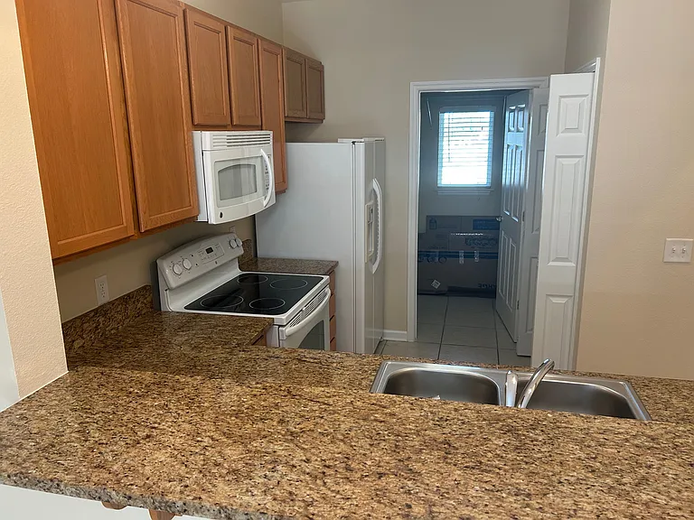 403 Bouchelle Dr #211 — Photo 6