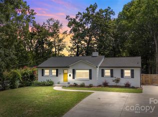 530 Hollis Rd, Charlotte, NC 28209