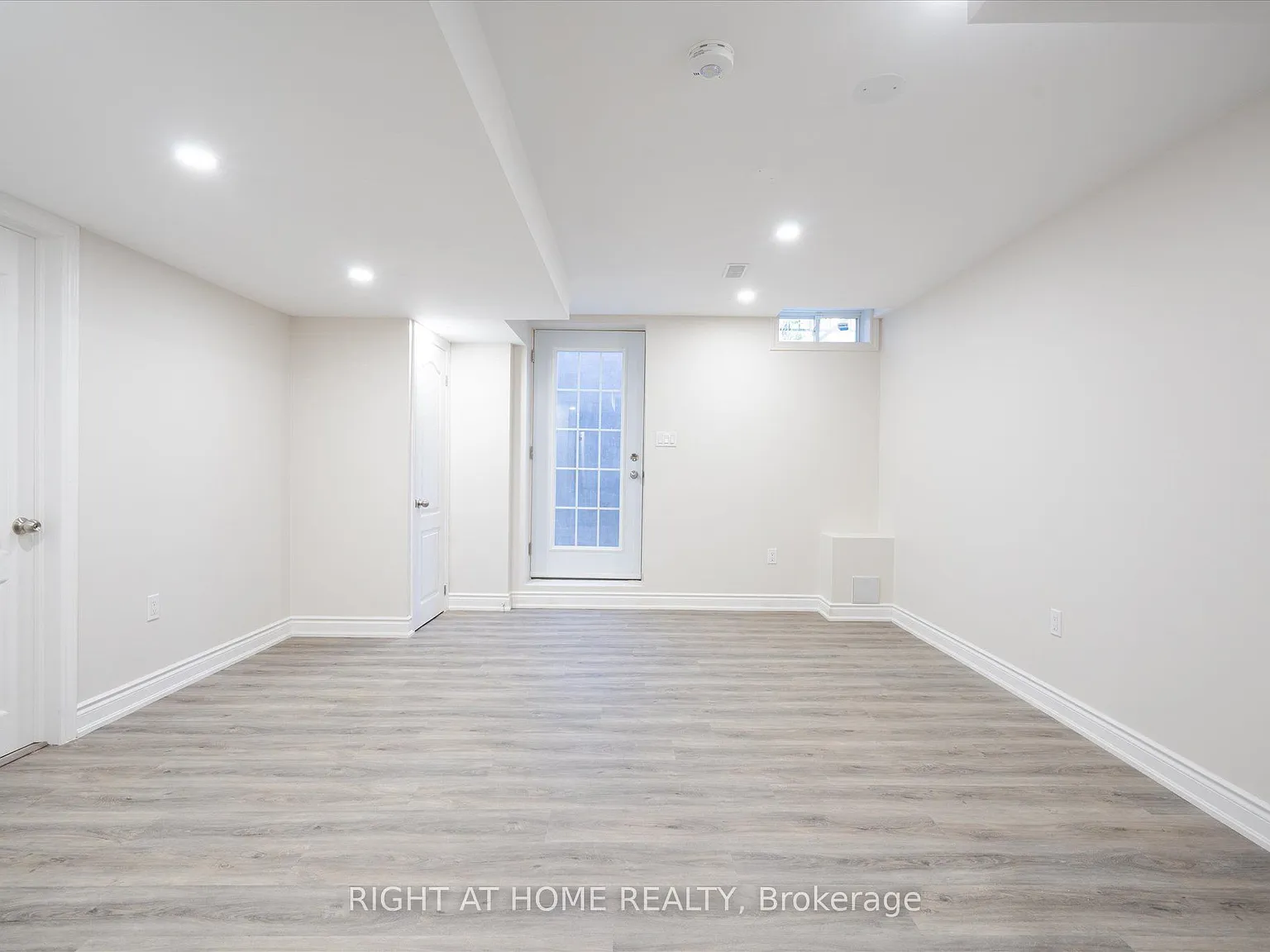 2 bed, $1,975 — Photo 2