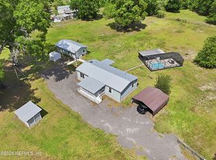 574 Hall Rd, Green Cove Springs, FL 32043