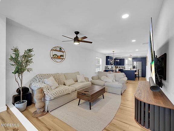 5th image of 1209 6th Avenue