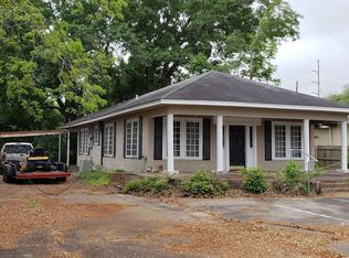 4757 Main Ave, Groves, TX 77619