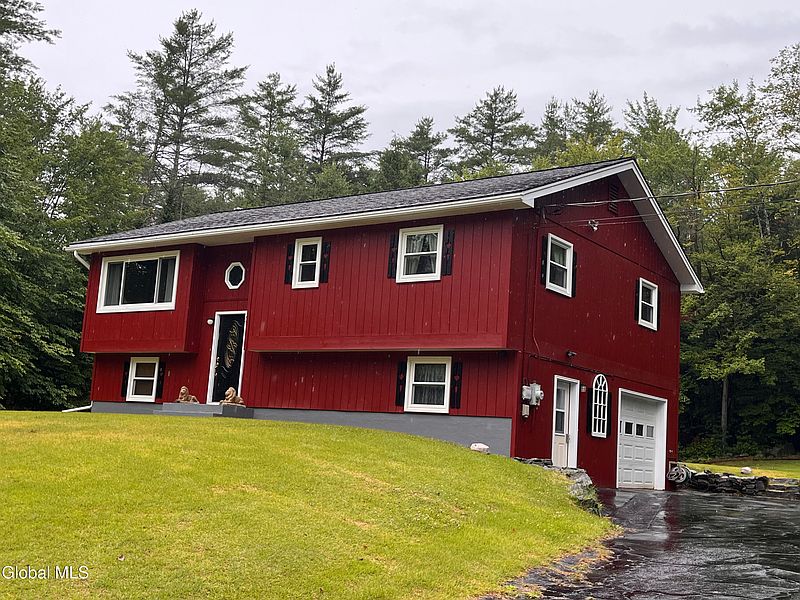 2nd image of 187 Pease Hill Road