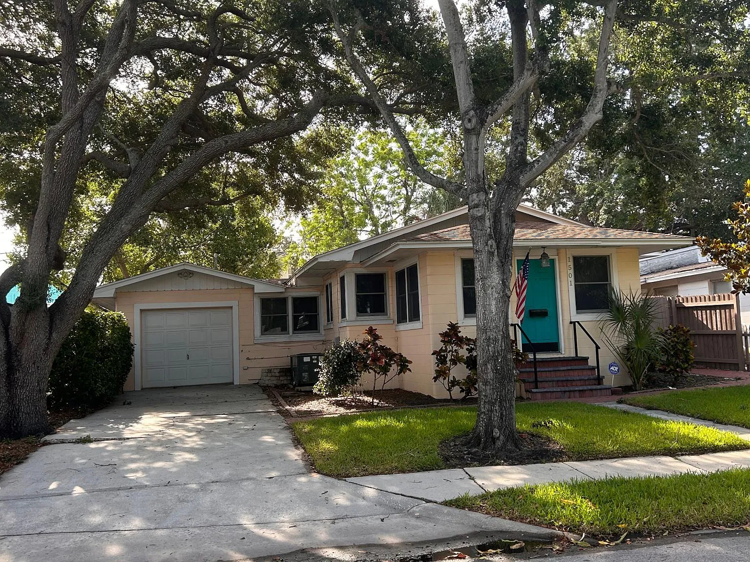 1 bed, 924 sqft, $1,850 — Photo 2