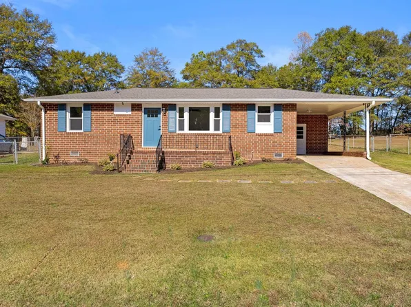 12 Patti Dr, Greenville, SC 29611