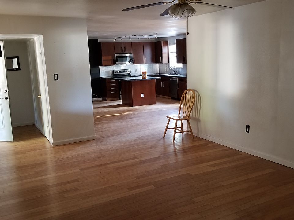 1st image of 120 Oklahoma Dr