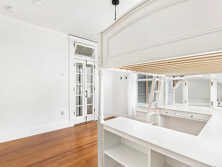 4731 Woodside St — Photo 30