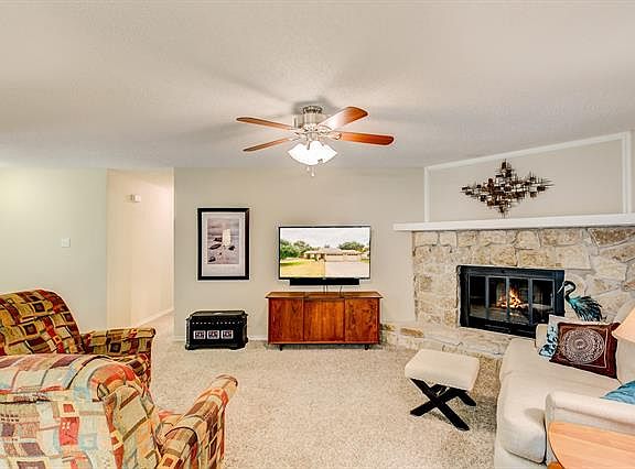 5th image of 4208 Mojave Dr