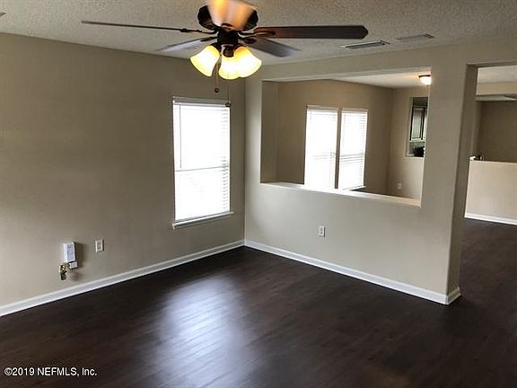 3rd image of 75086 Ravenwood Dr
