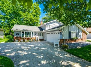 6723 Edgemoor Ave, Solon, OH 44139