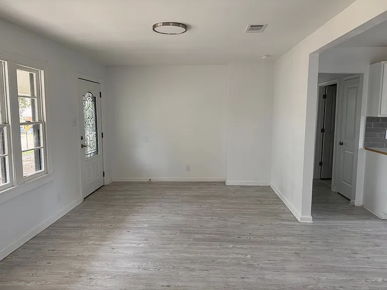 128 Country Club Cir — Photo 2