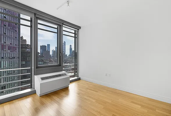 Rented by Mirador Real Estate | media 4