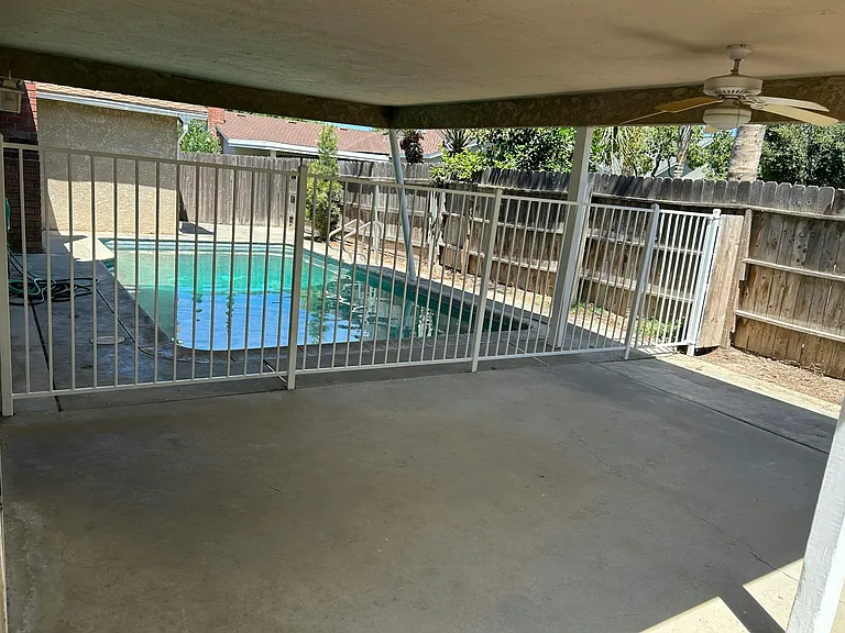 120 W Magnolia Ave — Photo 7