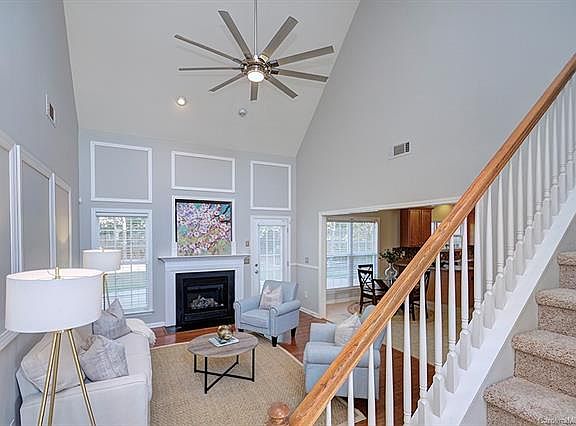 4th image of 308 Mary Caroline Springs Dr