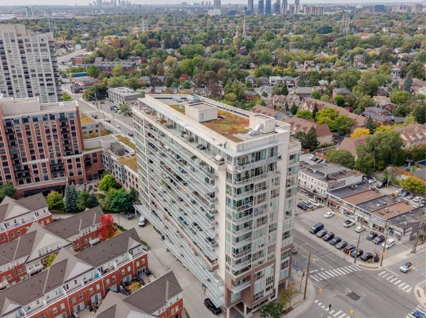 5101 Dundas St W #204, Toronto, ON M9A 5G8