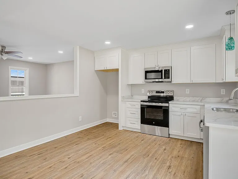 108 N 3rd Ave — Photo 10
