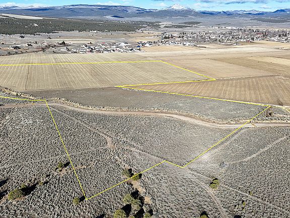 2nd image of 123 E Henrie Rd