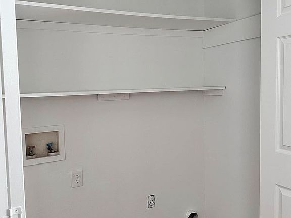 5th image of 4310 Cunningham Dr