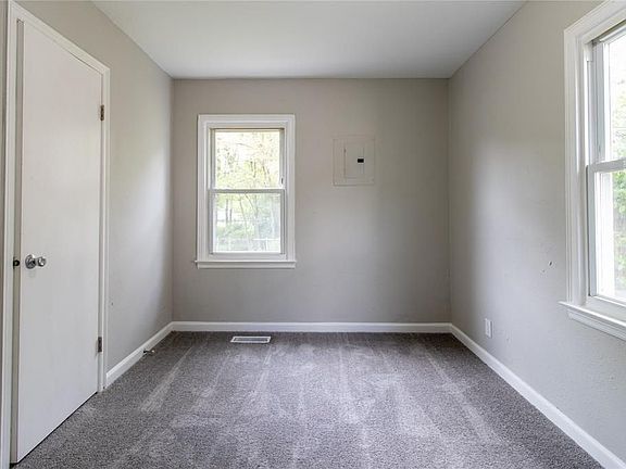 5th image of 1610 Kildare Ave