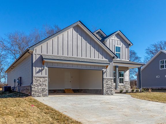 3rd image of 544 Farmington Lot 544
