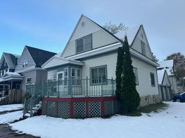 817 Minneapolis St, Sault Sainte Marie, MI 49783