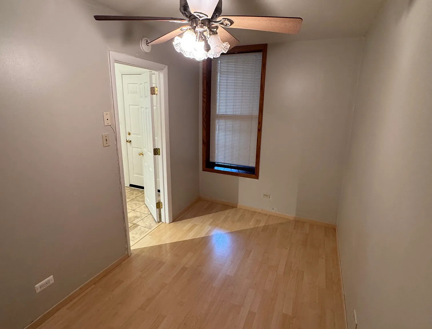 2 bed, 1000 sqft, $2,000 — Photo 3