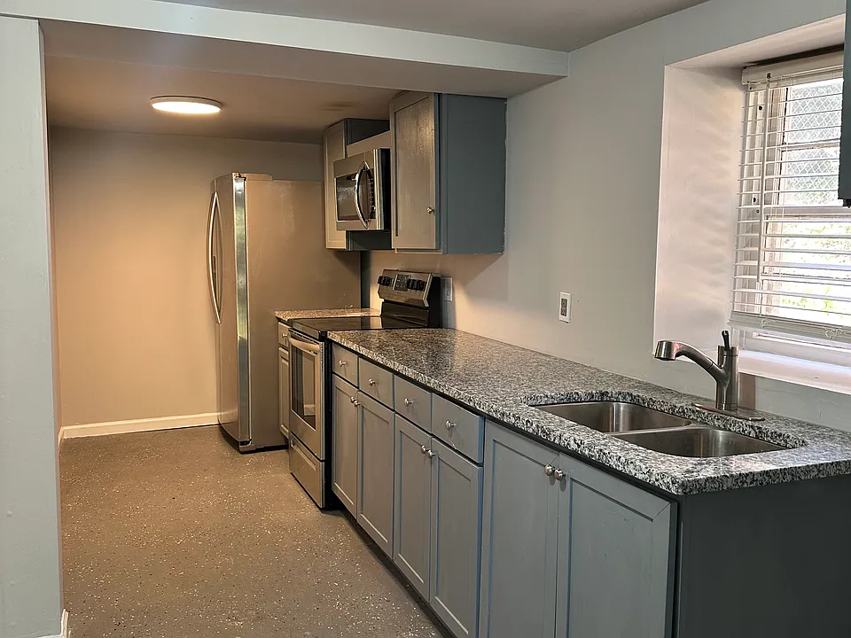 2032 Juanita St #2032B