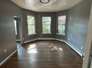 215 N 15th St FLOOR 3, East Orange, NJ 07017