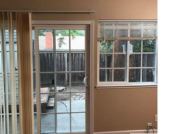4th image of 1253 Branham Ln