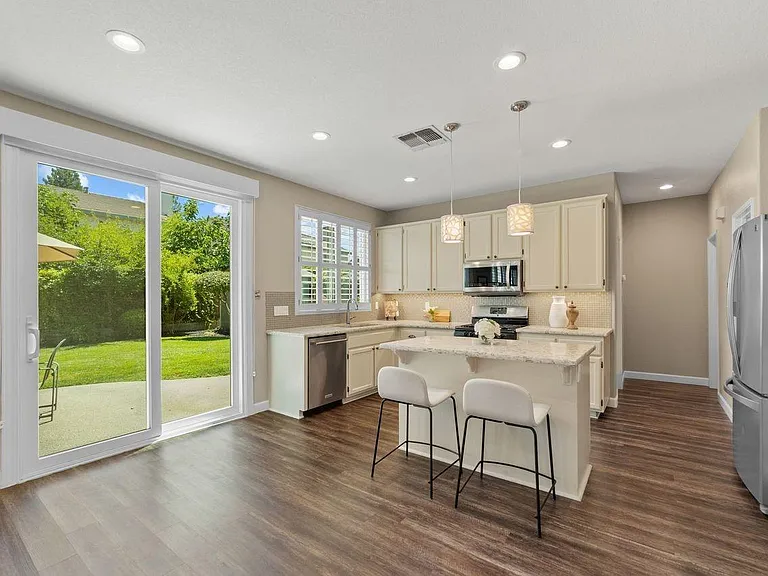 2312 Medallion Way — Photo 5