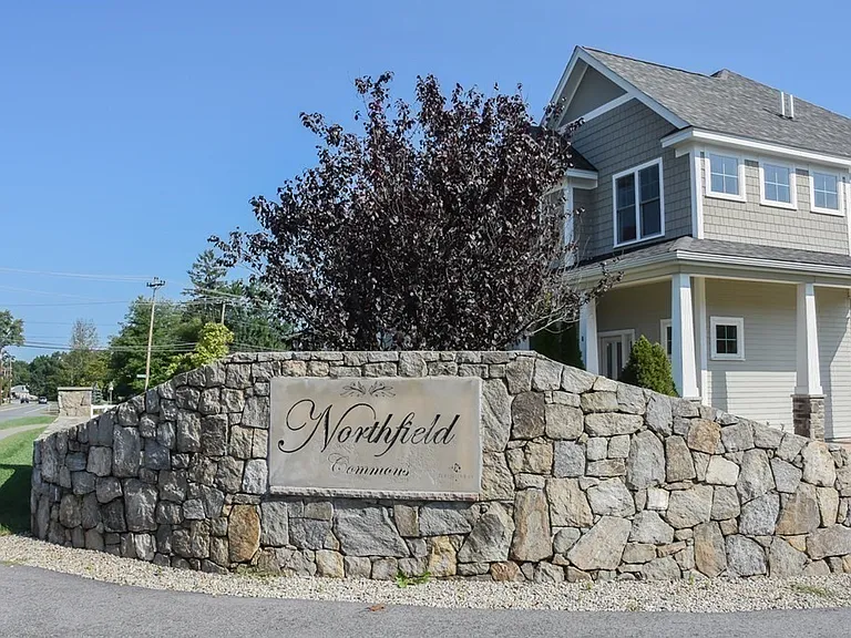 33 Boardwalk Dr #33 — Photo 29