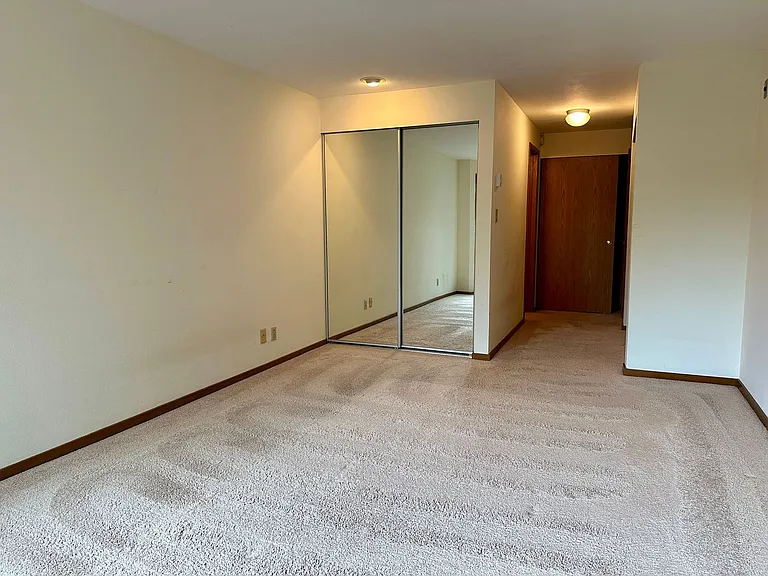 7111 Linden Ave N #102 — Photo 10