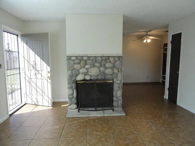 624 San Juan St — Photo 3