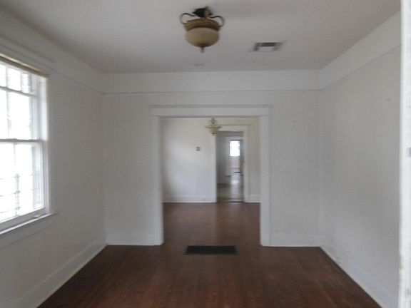 2nd image of 8313 Birch St