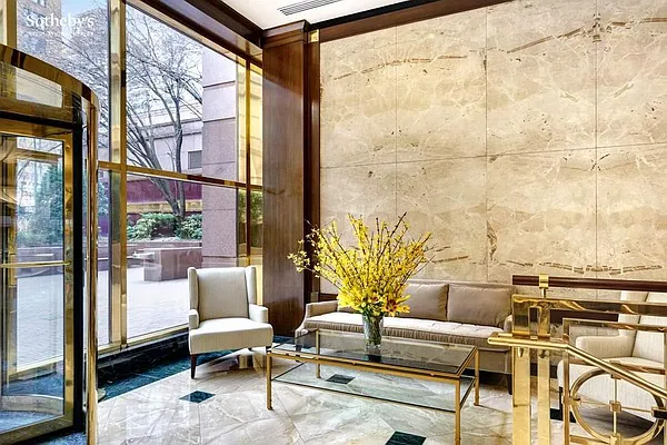 Rented by Sotheby's International Realty | media 19