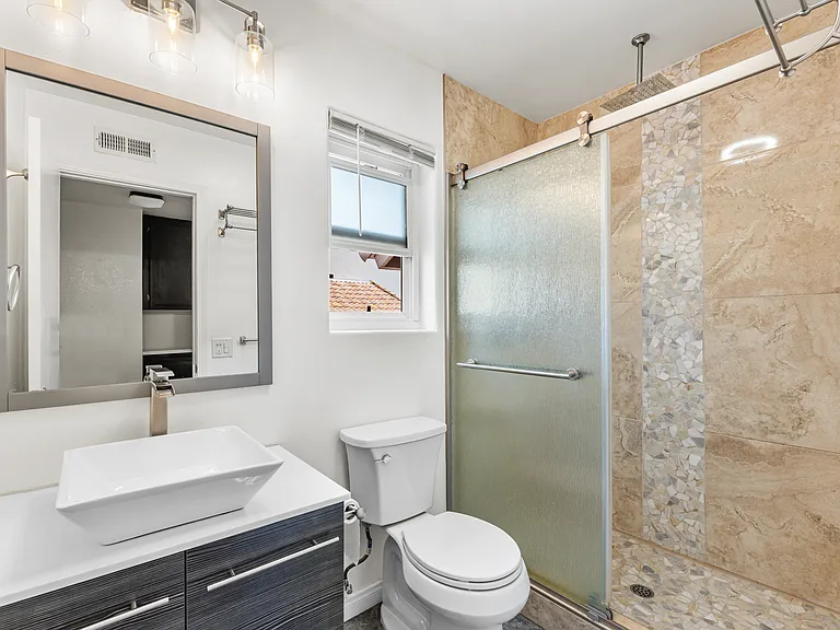 833 Joanna Dr — Photo 26