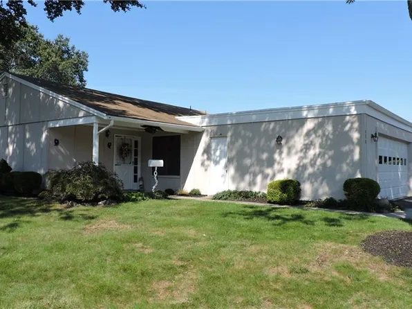 35A Haddon Rd, Monroe Township, NJ 08831