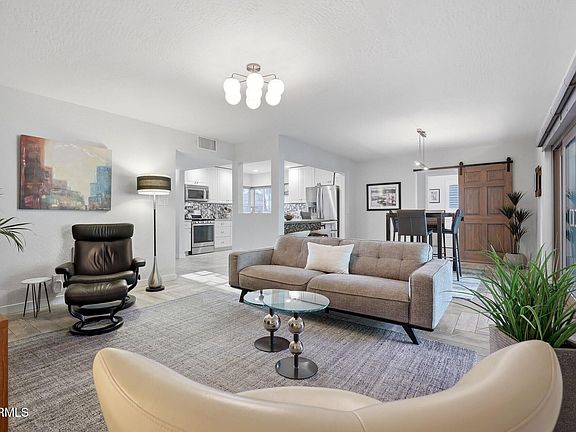 3rd image of 4523 N 35th Place