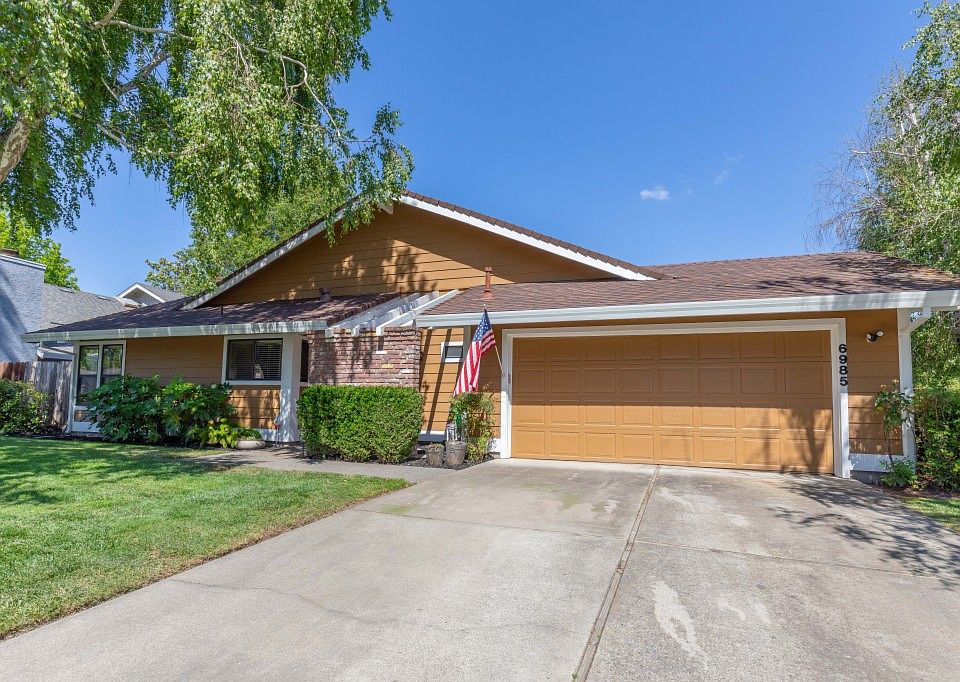 1st image of 6985 Gloria Dr