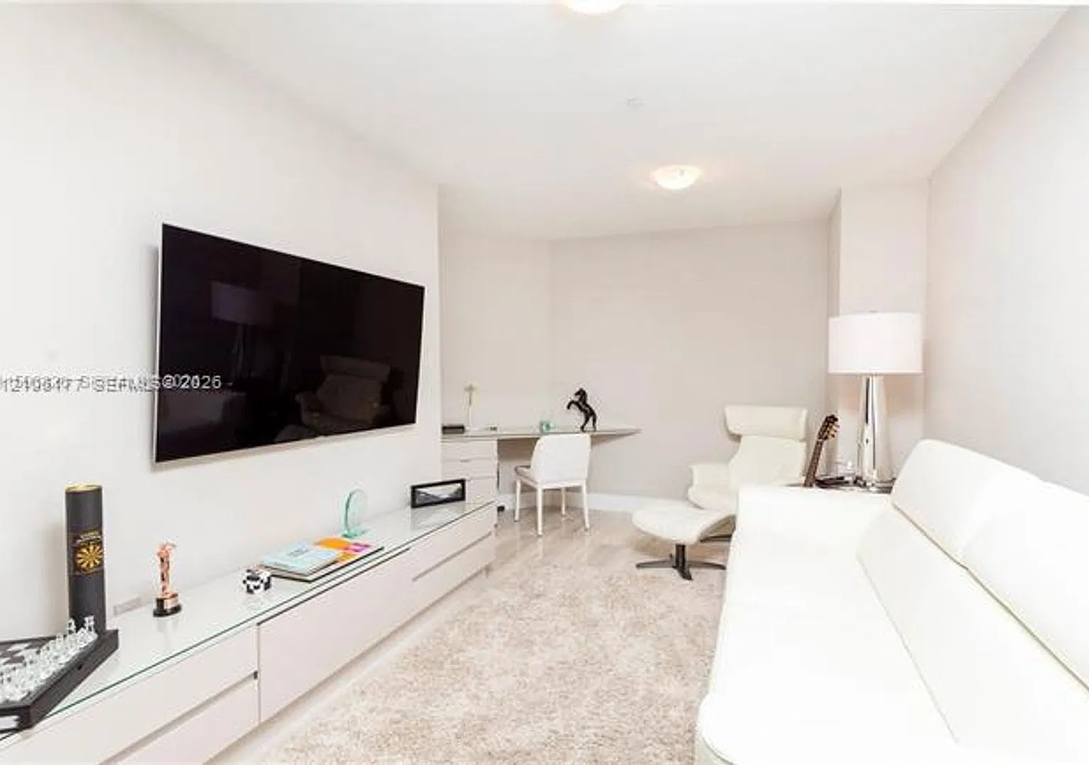 17301 Biscayne Blvd cu-L-PH-10, North Miami Beach, FL 33160 — Photo 2
