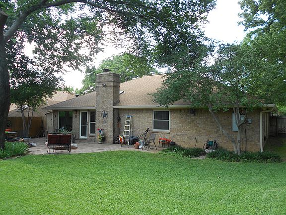2nd image of 4916 Rockford Ct